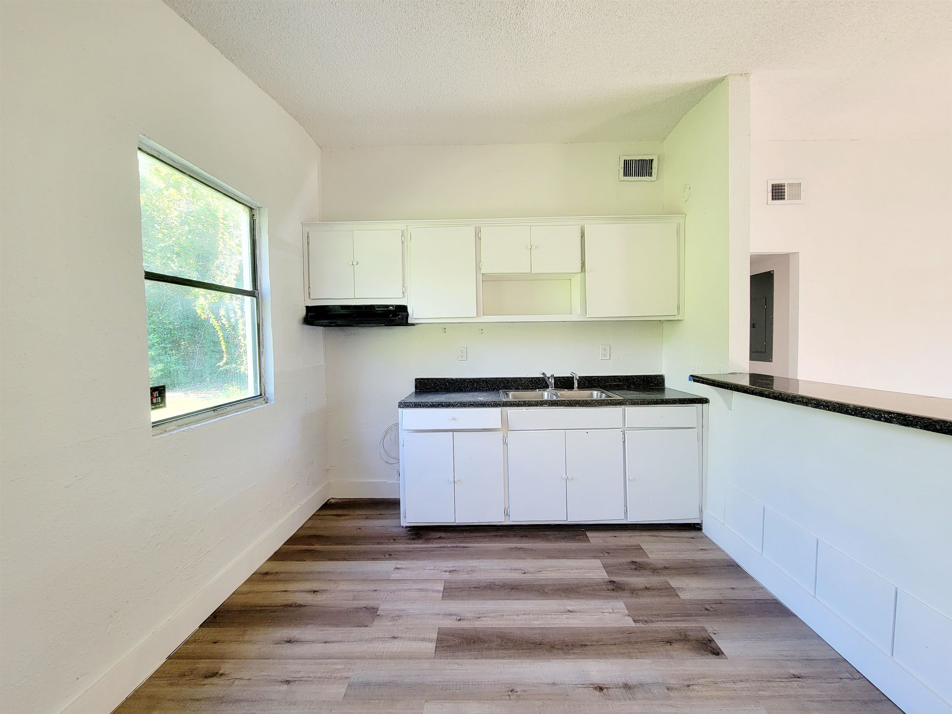 906 North Veterans Drive Perry, FL 32347 - Photo 15 of 19