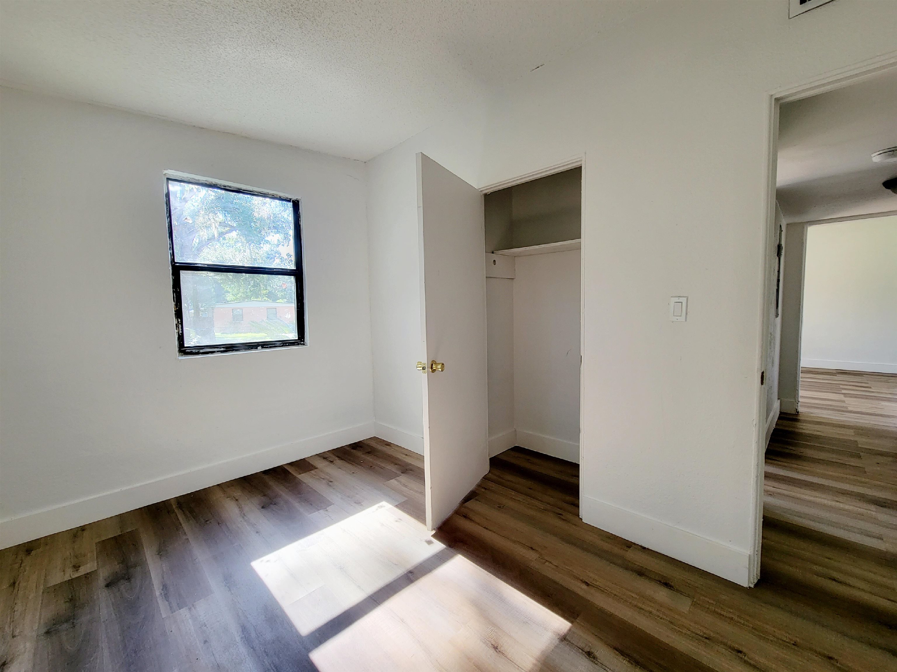 906 North Veterans Drive Perry, FL 32347 - Photo 2 of 19