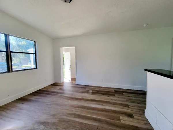 $1,500 | 906 North Veterans Drive, Perry, FL 32347