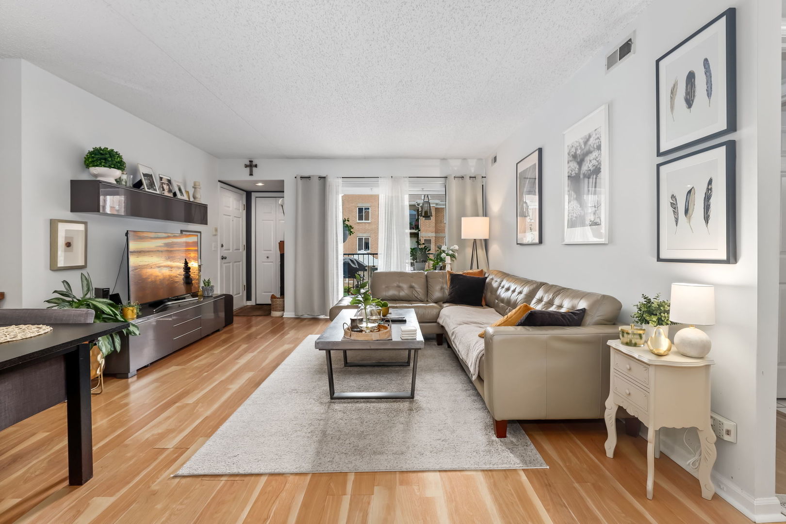 5357 North East River Road, Unit 302 Chicago, IL 60656 - Photo 3 of 17