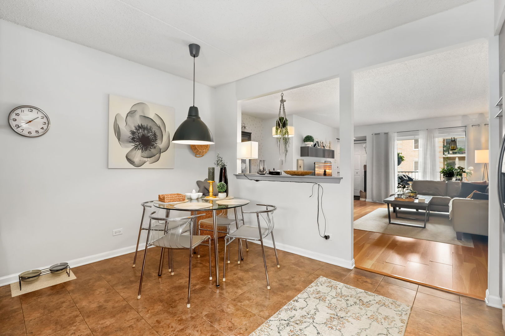 5357 North East River Road, Unit 302 Chicago, IL 60656 - Photo 5 of 17