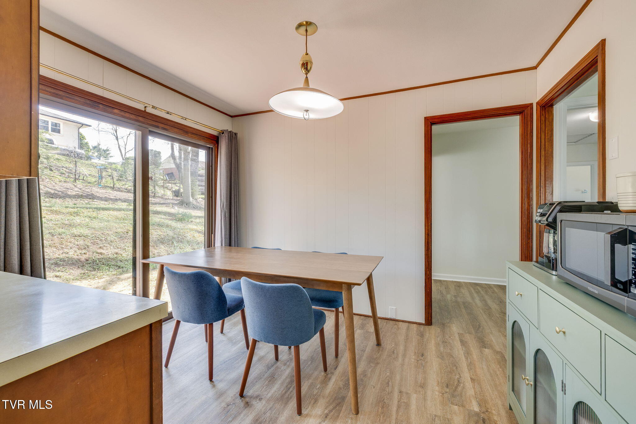 3937 Ridge Line Drive Kingsport, TN 37664 - Photo 16 of 48 011