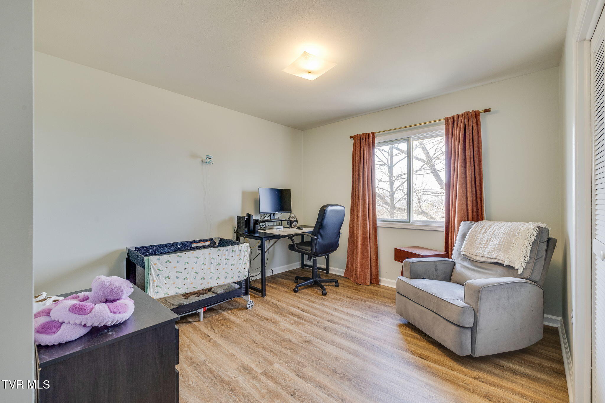 3937 Ridge Line Drive Kingsport, TN 37664 - Photo 21 of 48 022