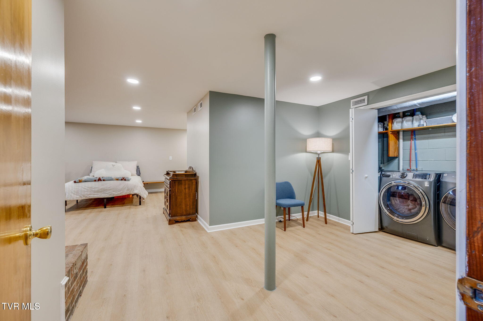 3937 Ridge Line Drive Kingsport, TN 37664 - Photo 28 of 48 029