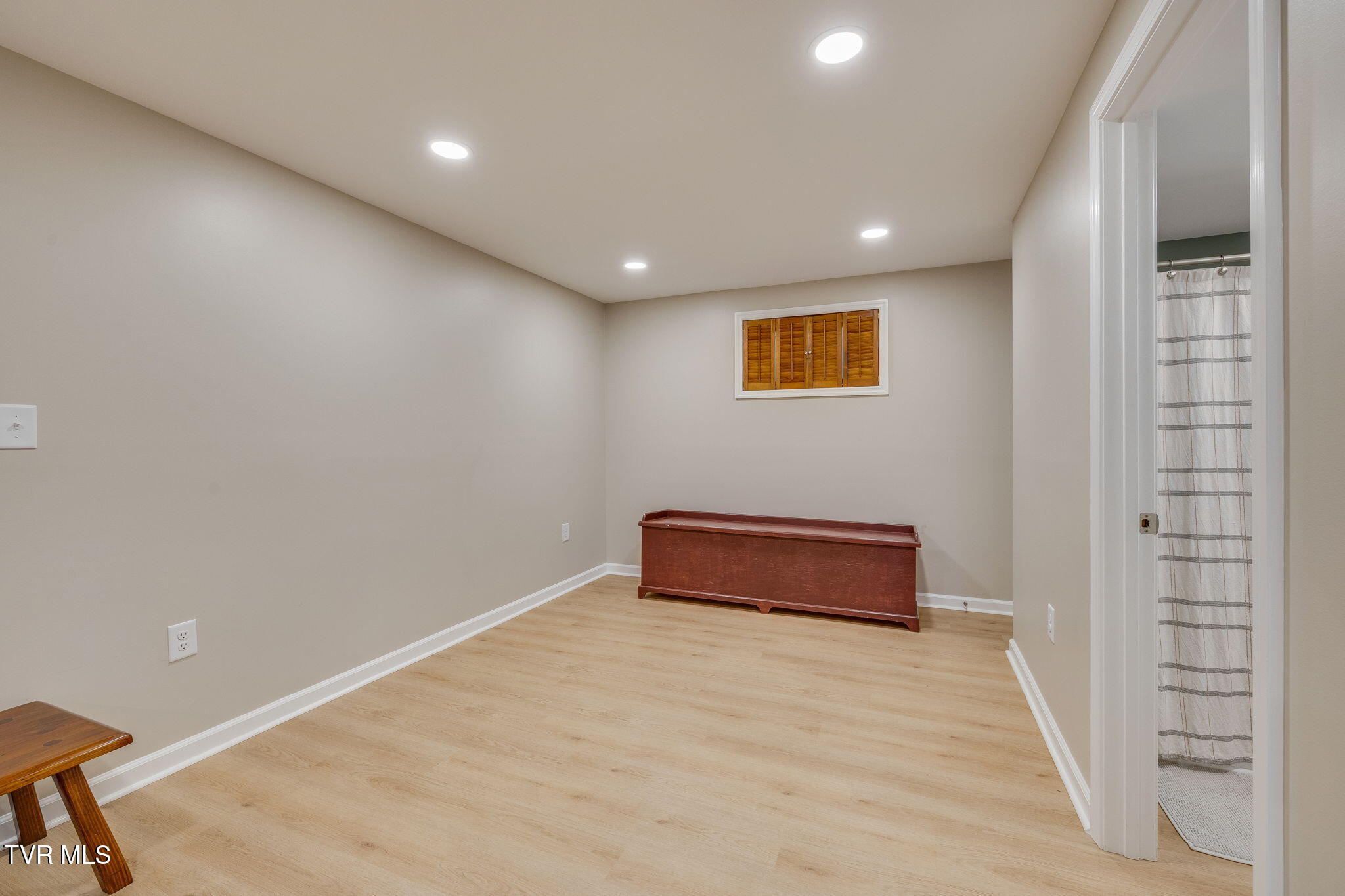 3937 Ridge Line Drive Kingsport, TN 37664 - Photo 31 of 48 033