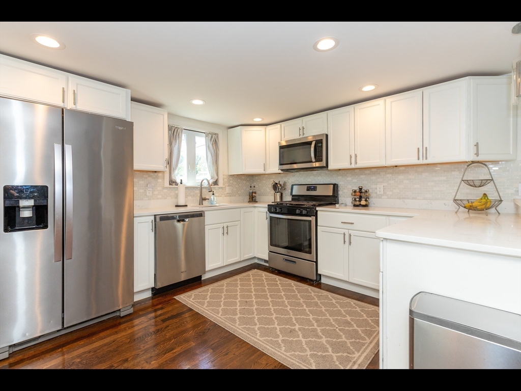 252 Union Street Ashland, MA 01721 - Photo 15 of 35