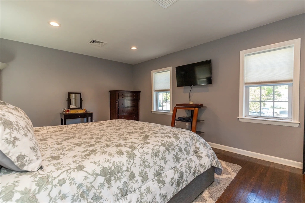 252 Union Street Ashland, MA 01721 - Photo 23 of 35