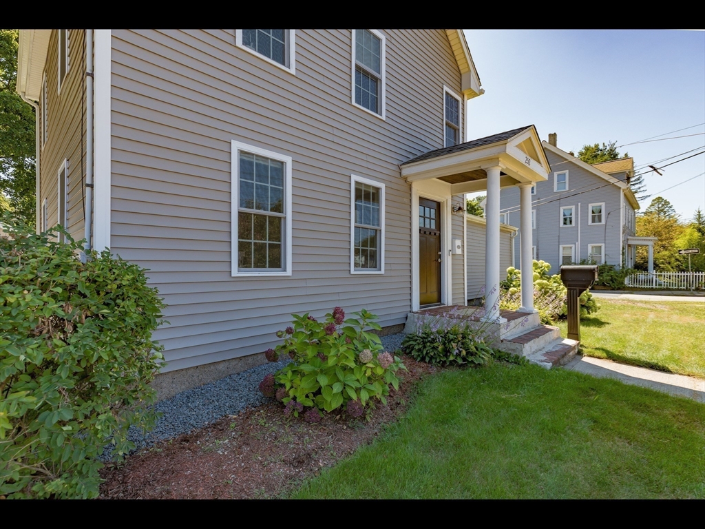 252 Union Street Ashland, MA 01721 - Photo 5 of 35