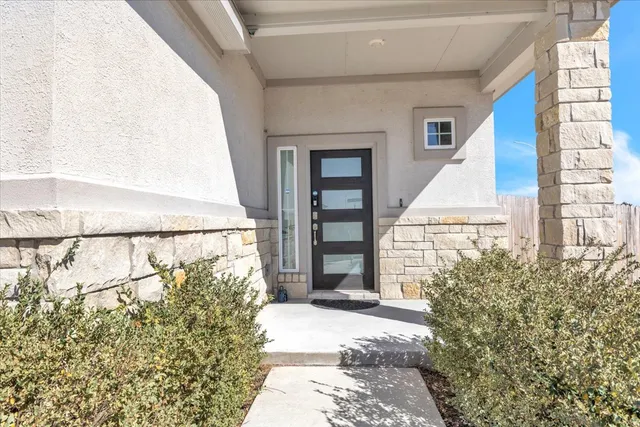 $385,000 | 12620 Penguin Path Manor, Manor, TX 78653