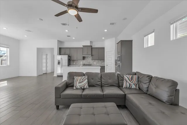 $385,000 | 12620 Penguin Path Manor, Manor, TX 78653