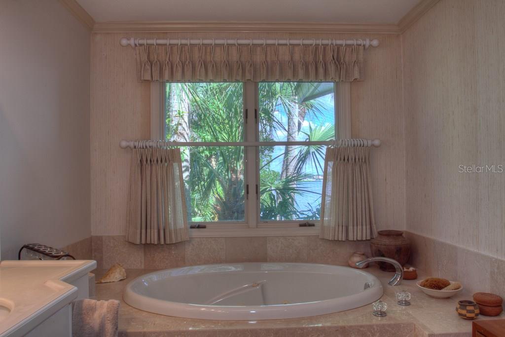 3434 Casey Key Road Nokomis, FL 34275 - Photo 17 of 25