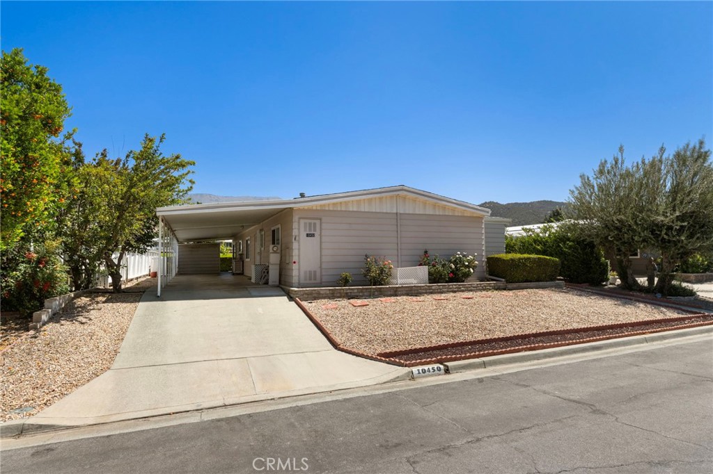 10450 Frontier Trail Cherry Valley, CA 92223 - Photo 2 of 41