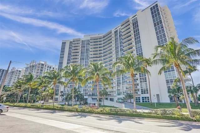 $350,000 | 2841 North Ocean Boulevard, Unit 303, Fort Lauderdale, FL 33308