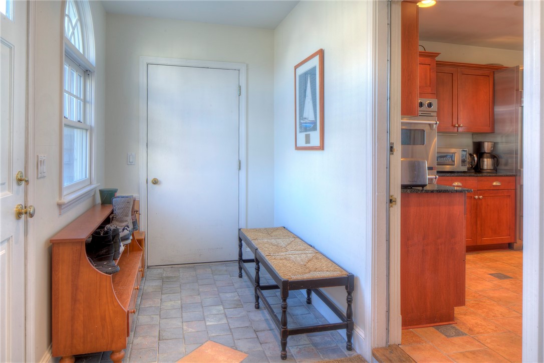 107 Purgatory Road Middletown, RI 02842 - Photo 29 of 32