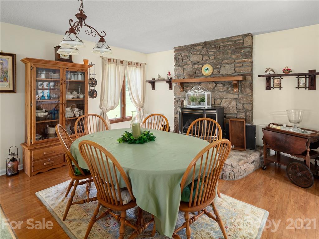 460 Eastview Road Brevard, NC 28712 - Photo 6 of 20 Gallery Image 6