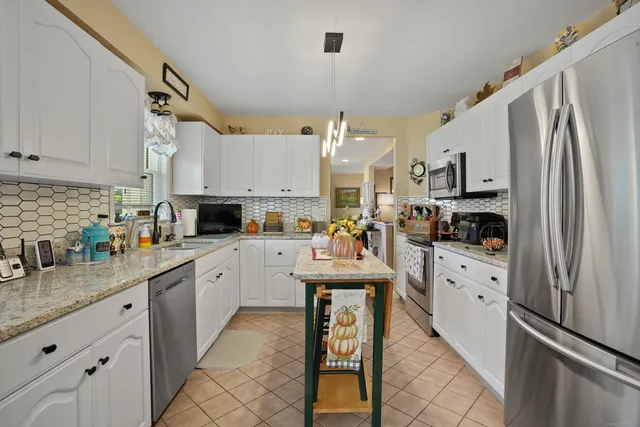 $499,000 | 2 Sullivan Farm, Unit 2, New Milford, CT 06776