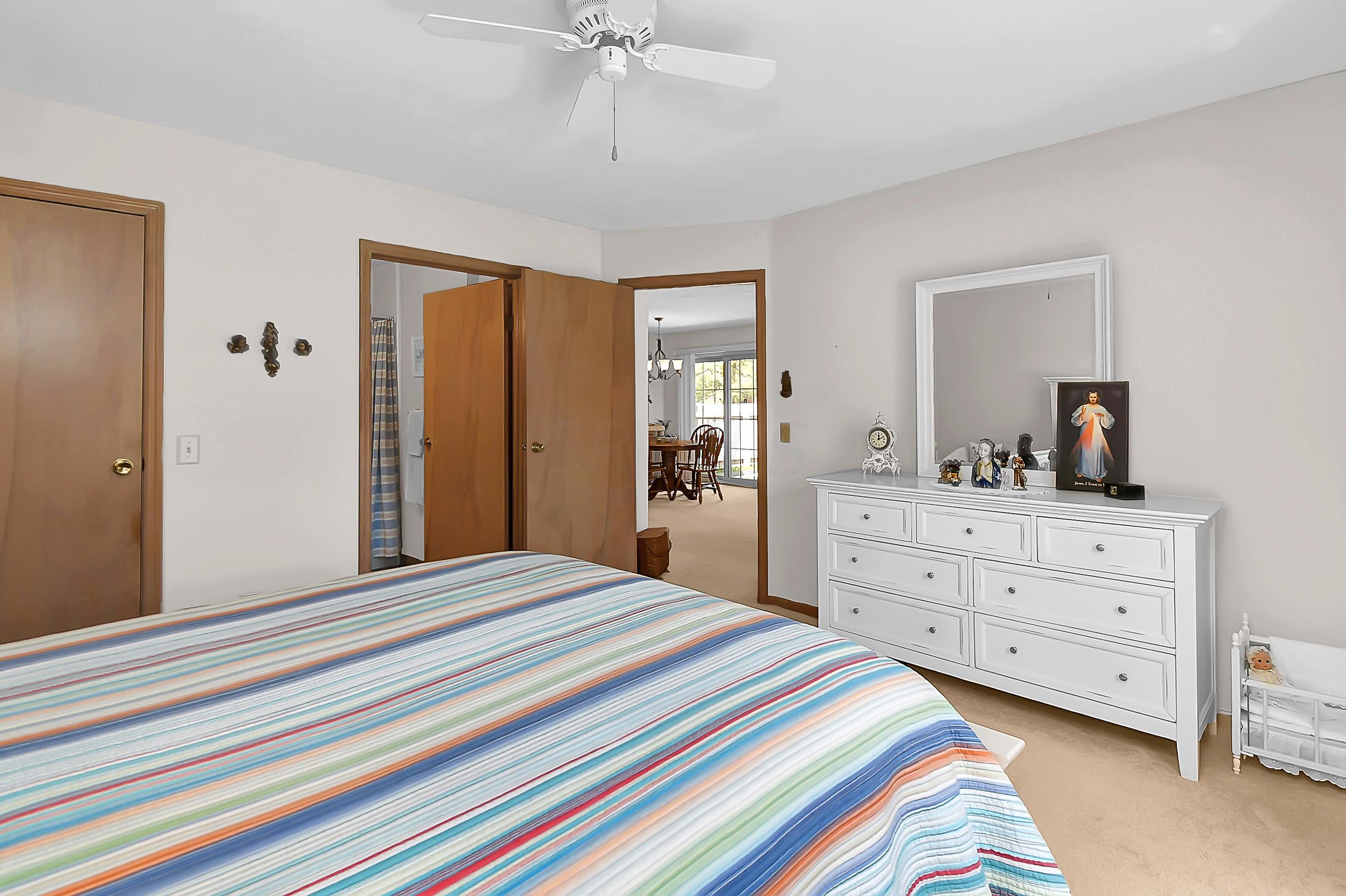 5837 Locbury Lane, Unit R5837 Dublin, OH 43016 - Photo 15 of 25