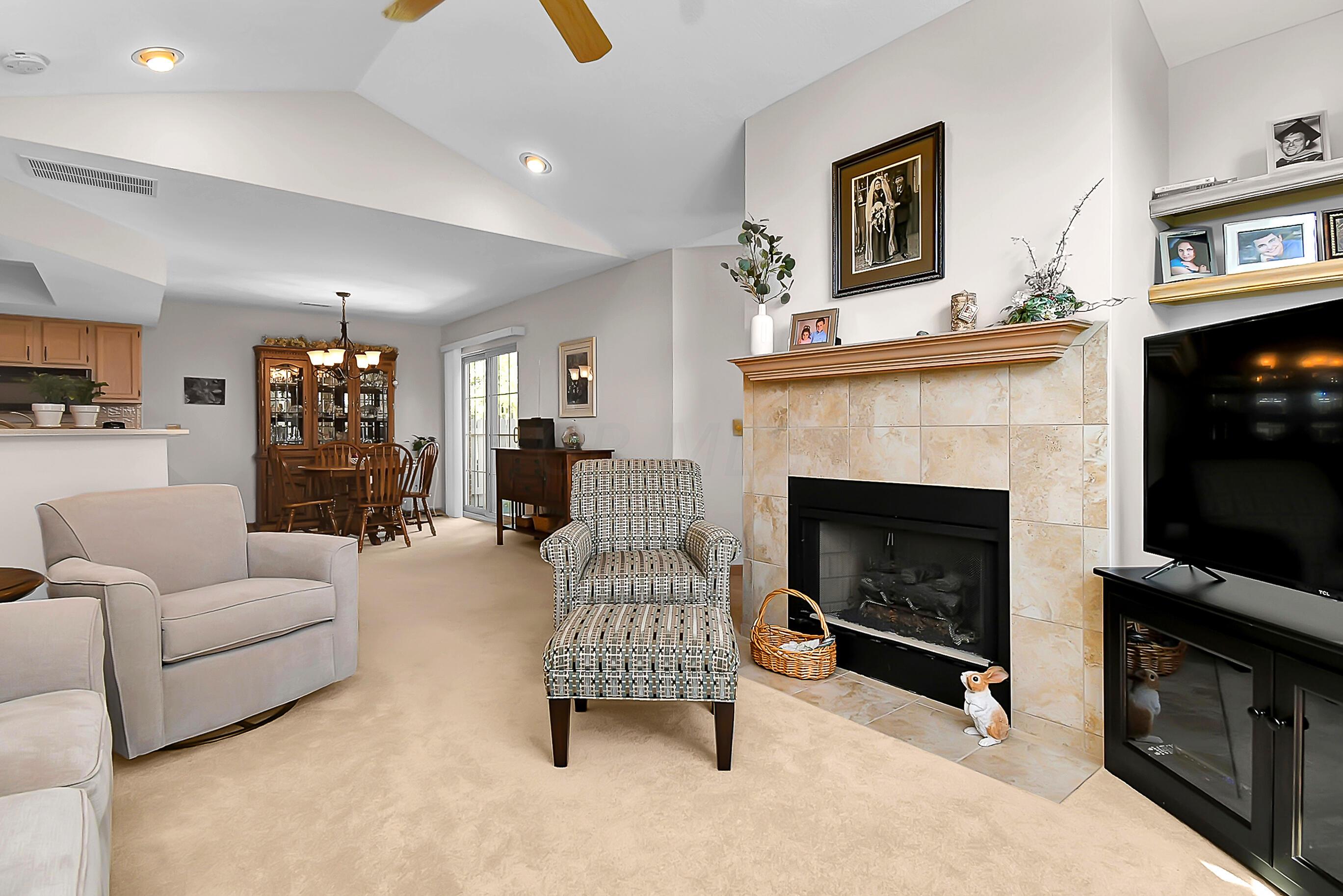 5837 Locbury Lane, Unit R5837 Dublin, OH 43016 - Photo 7 of 25