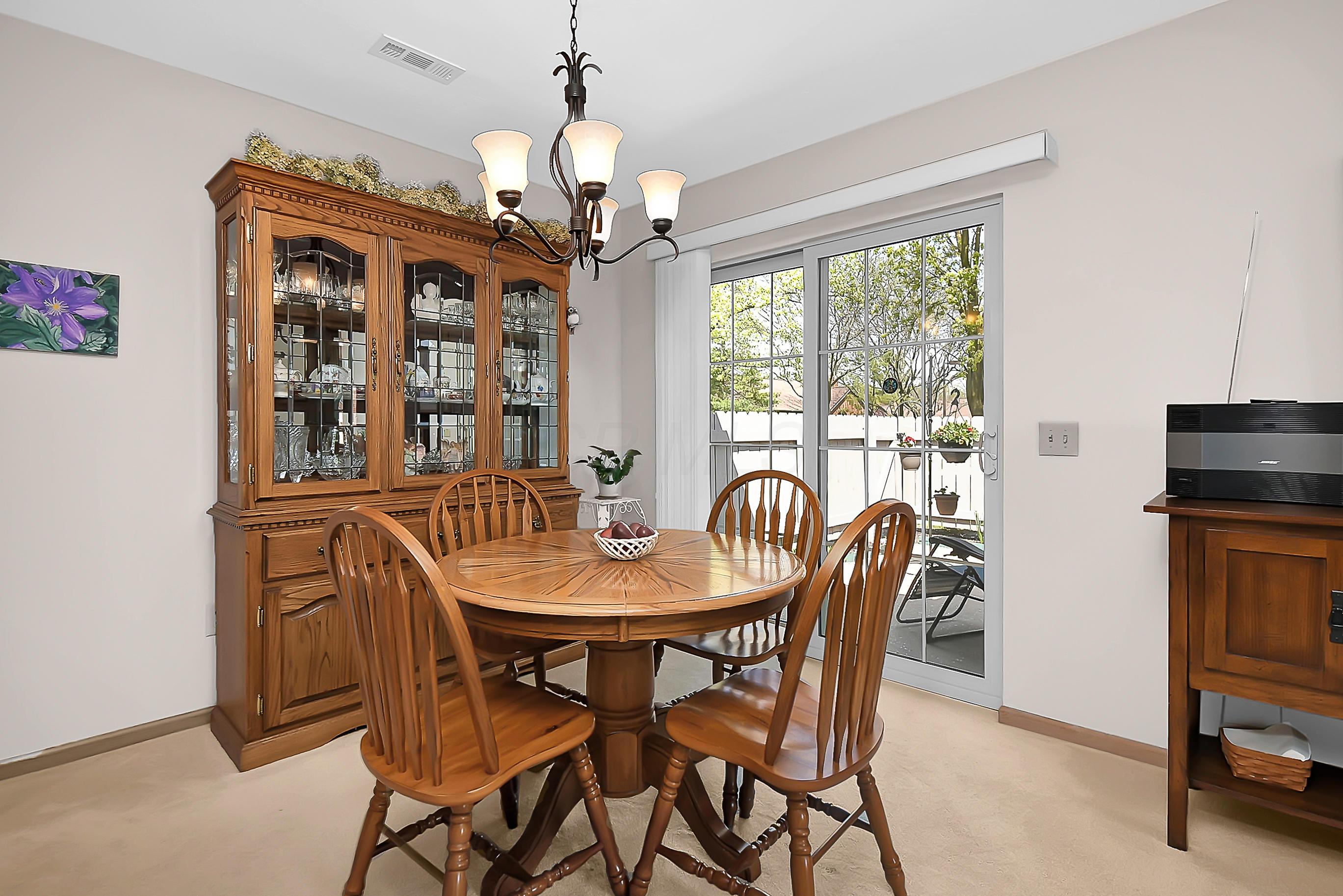 5837 Locbury Lane, Unit R5837 Dublin, OH 43016 - Photo 8 of 25