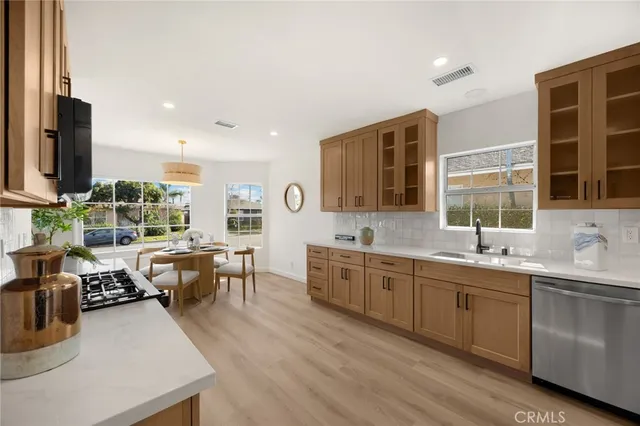 $1,198,000 | 4807 Bentree Avenue, Long Beach, CA 90807