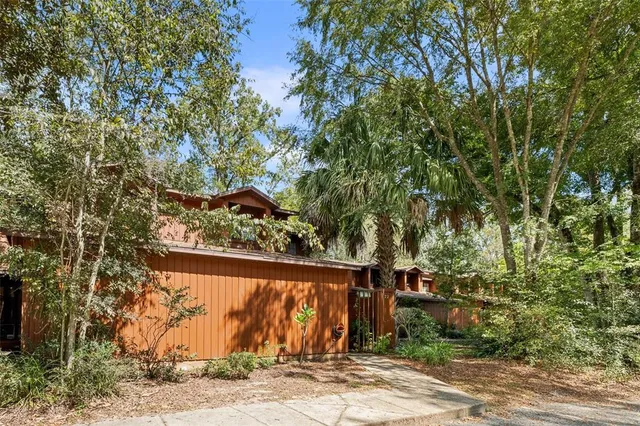 $188,000 | 900 Southwest 62nd Boulevard, Unit K72, Gainesville, FL 32607