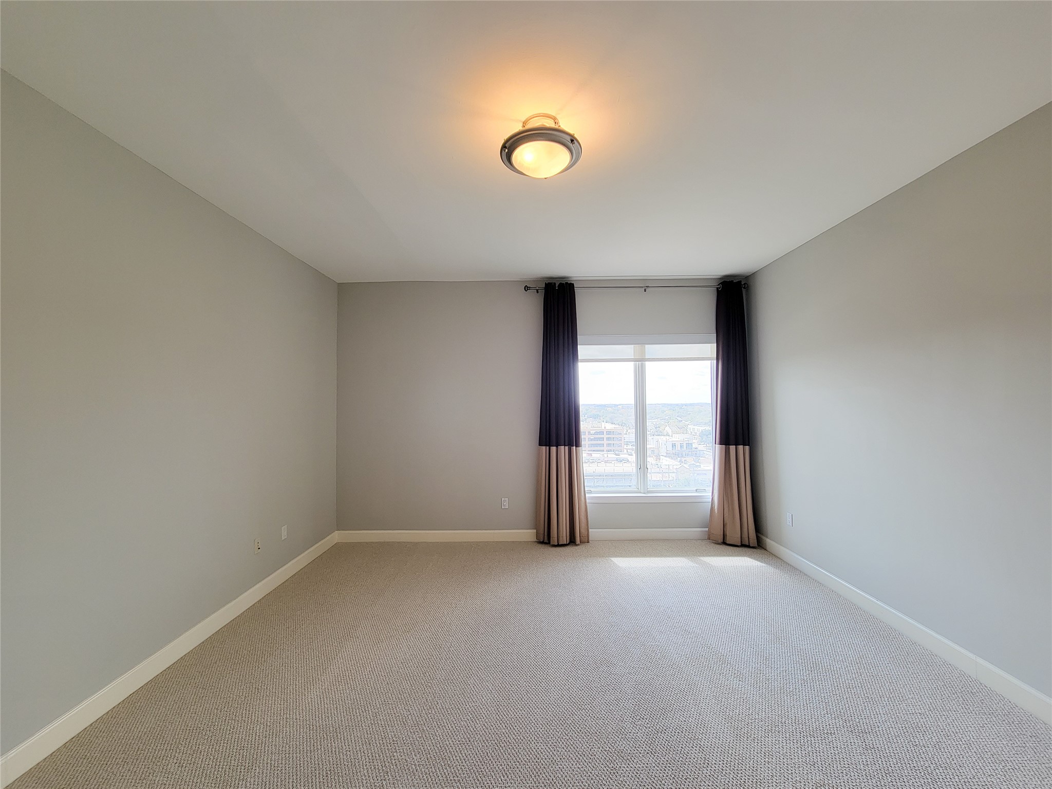 2520 Robinhood Street, Unit 800 Houston, TX 77005 - Photo 25 of 46 a view of empty room with window