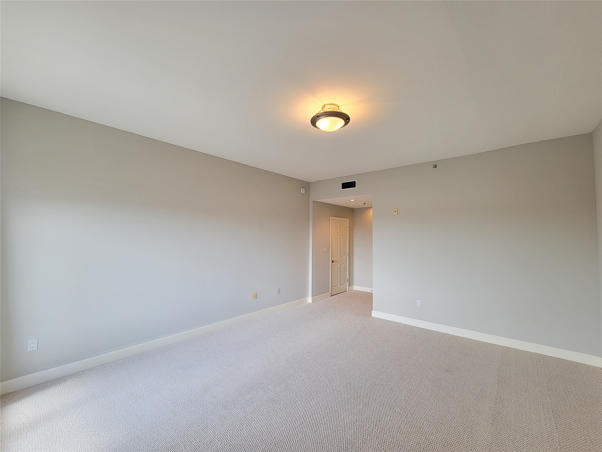 2520 Robinhood Street, Unit 800 Houston, TX 77005 - Photo 26 of 46 a view of an empty room
