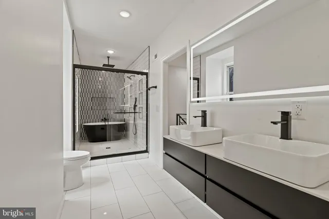 $499,999 | 440 East Walnut Lane, Philadelphia, PA 19144