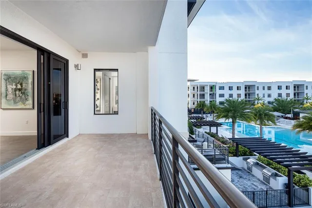 $11,000 | 1111 Central Avenue, Unit 412, Naples, FL 34102