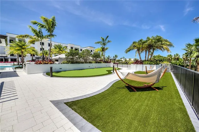 $11,000 | 1111 Central Avenue, Unit 412, Naples, FL 34102