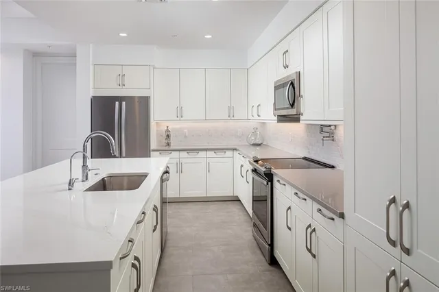 $11,000 | 1111 Central Avenue, Unit 412, Naples, FL 34102