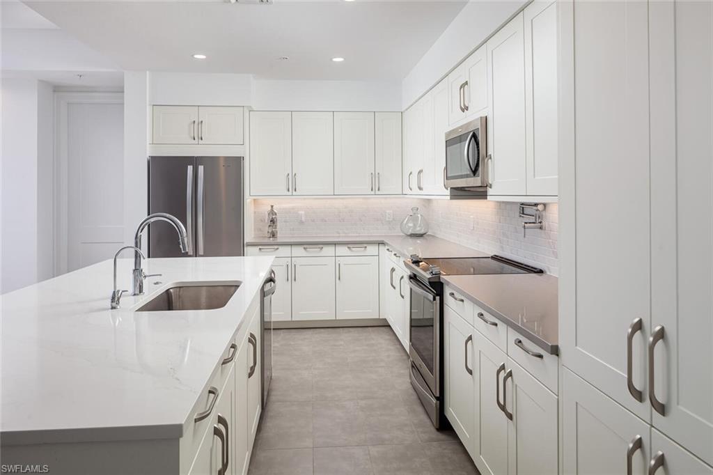 1111 Central Avenue, Unit 412 Naples, FL 34102 - Photo 7 of 26