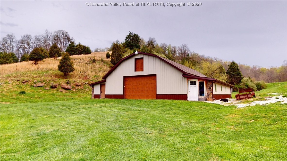 4131 Green Valley Road Huntington, WV 25701 - Photo 35 of 40 Gallery Image 35