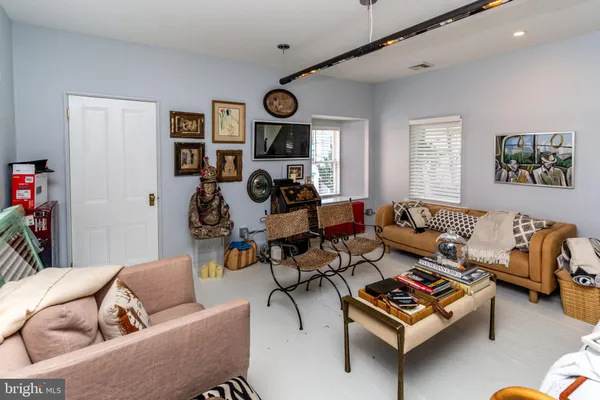 $3,400 | 14 Church Street, Lambertville, NJ 08530