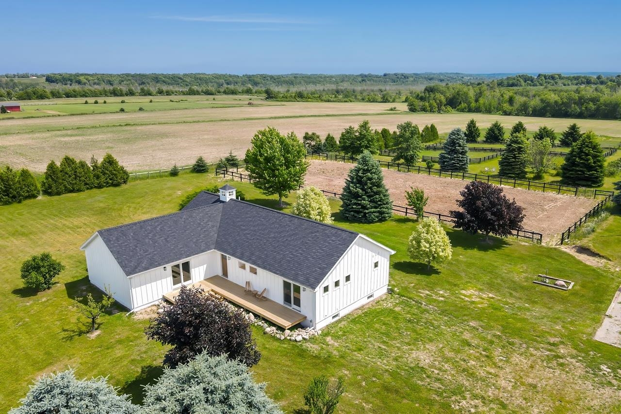 7252 Angell Road Williamsburg, MI 49690 - Photo 2 of 45 1923508-ed15d72b-be1d-4ec3-977a-578c3181a4c5.JPG