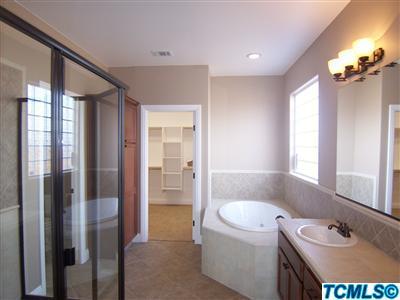 696 Inverness Street Tulare, CA 93274 - Photo 17 of 26 Additional Photo