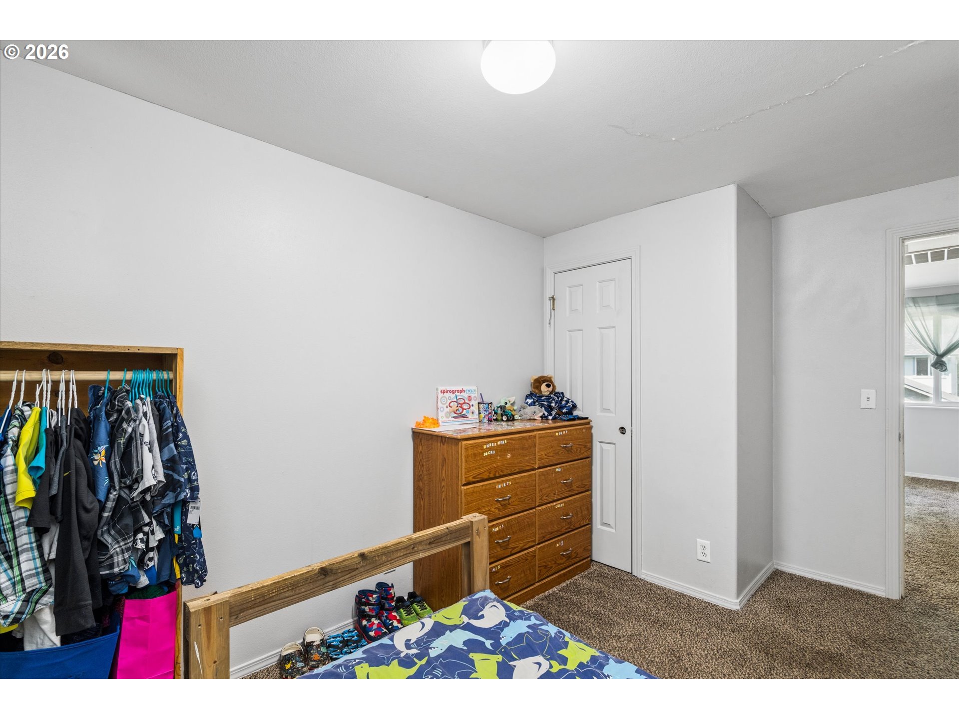 995 Kintzley Avenue Springfield, OR 97478 - Photo 25 of 47 Bedroom