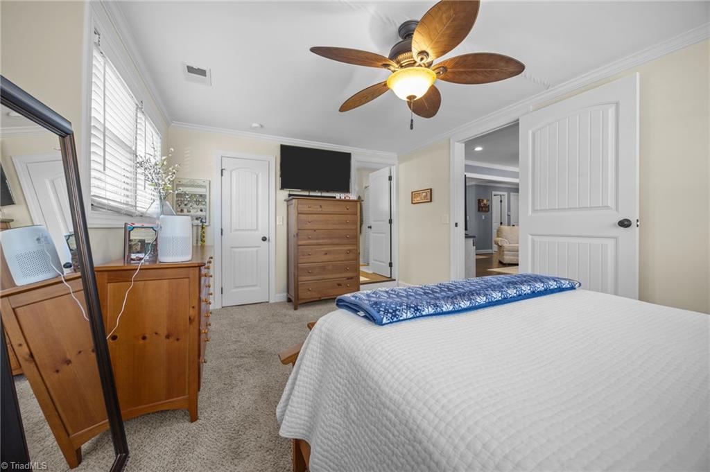 607 Rockspring Road High Point, NC 27262 - Photo 17 of 42