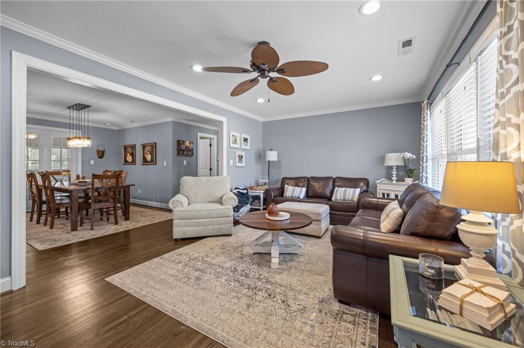 607 Rockspring Road High Point, NC 27262 - Photo 2 of 42