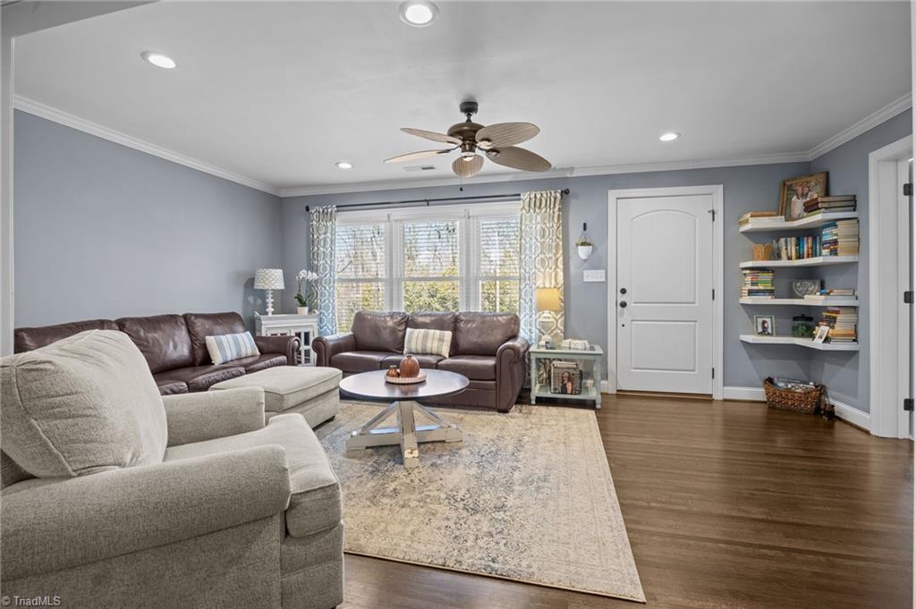 607 Rockspring Road High Point, NC 27262 - Photo 3 of 42