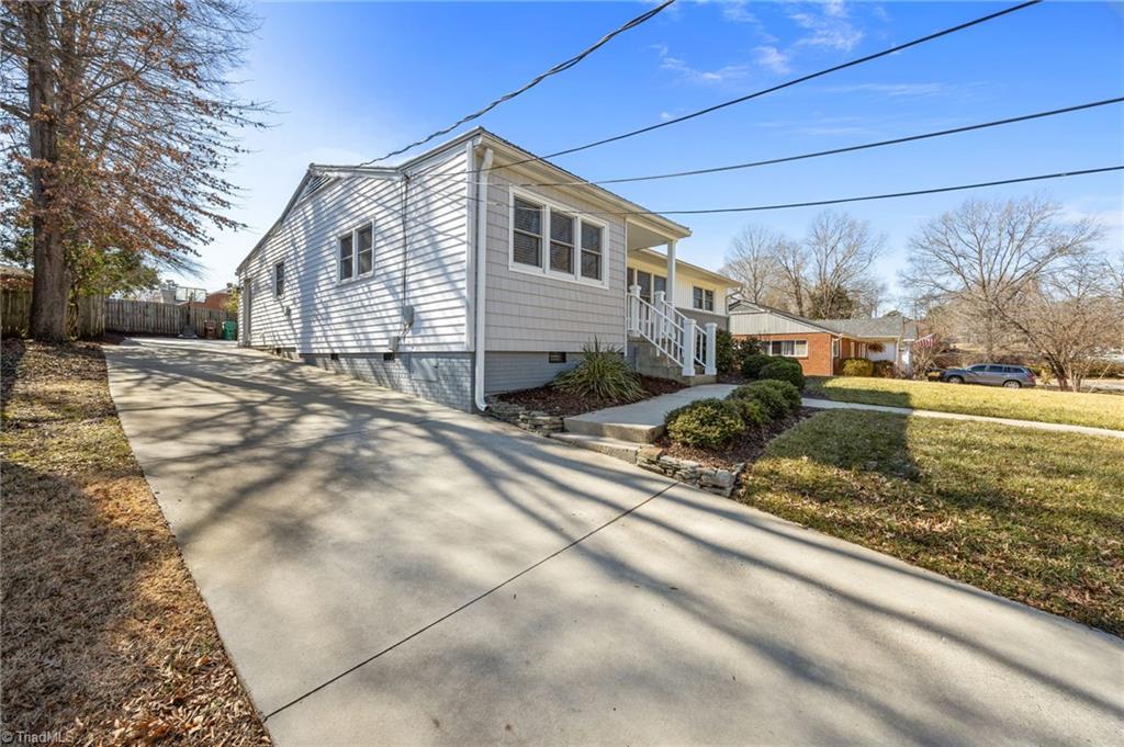 607 Rockspring Road High Point, NC 27262 - Photo 32 of 42