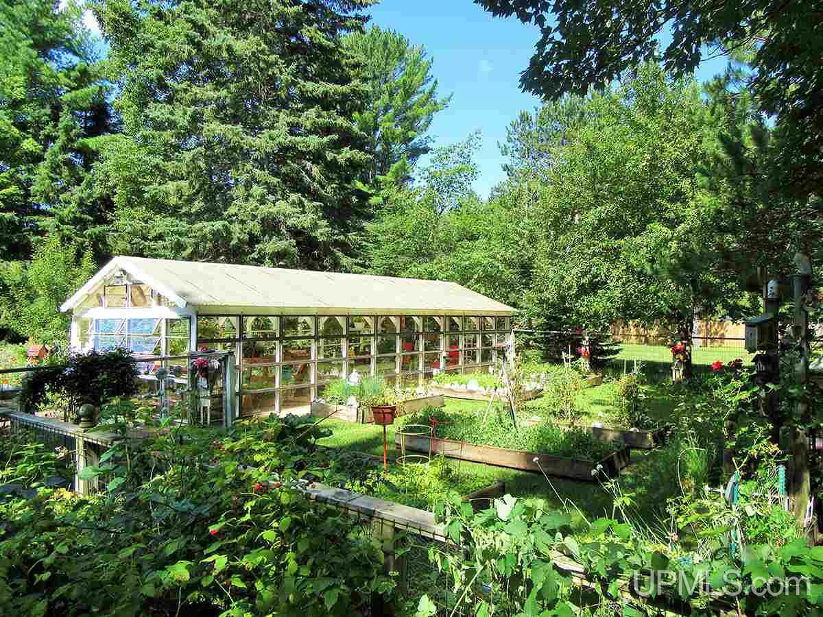 668 North Co Road Manistique, MI 49854 - Photo 12 of 36