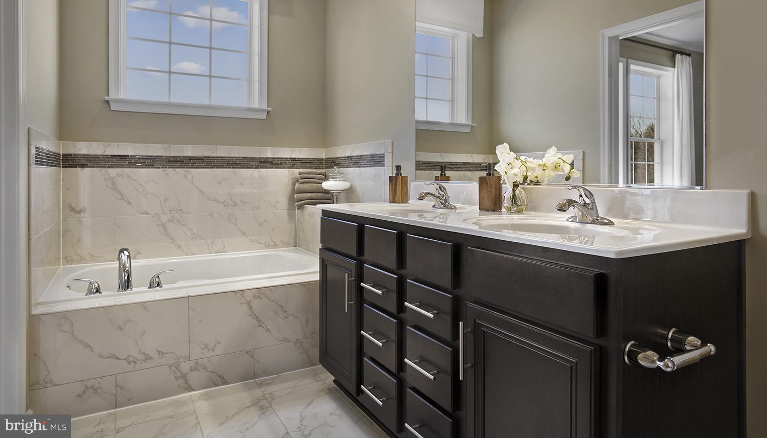209 Spring Bank Avenue Frederick, MD 21701 - Photo 3 of 15 Bath (Master)*Photo Similar Construction*