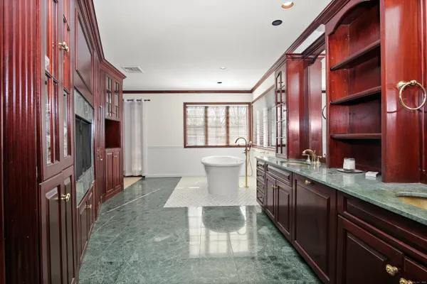 $9,500 | 4 Covlee Drive, Westport, CT 06880