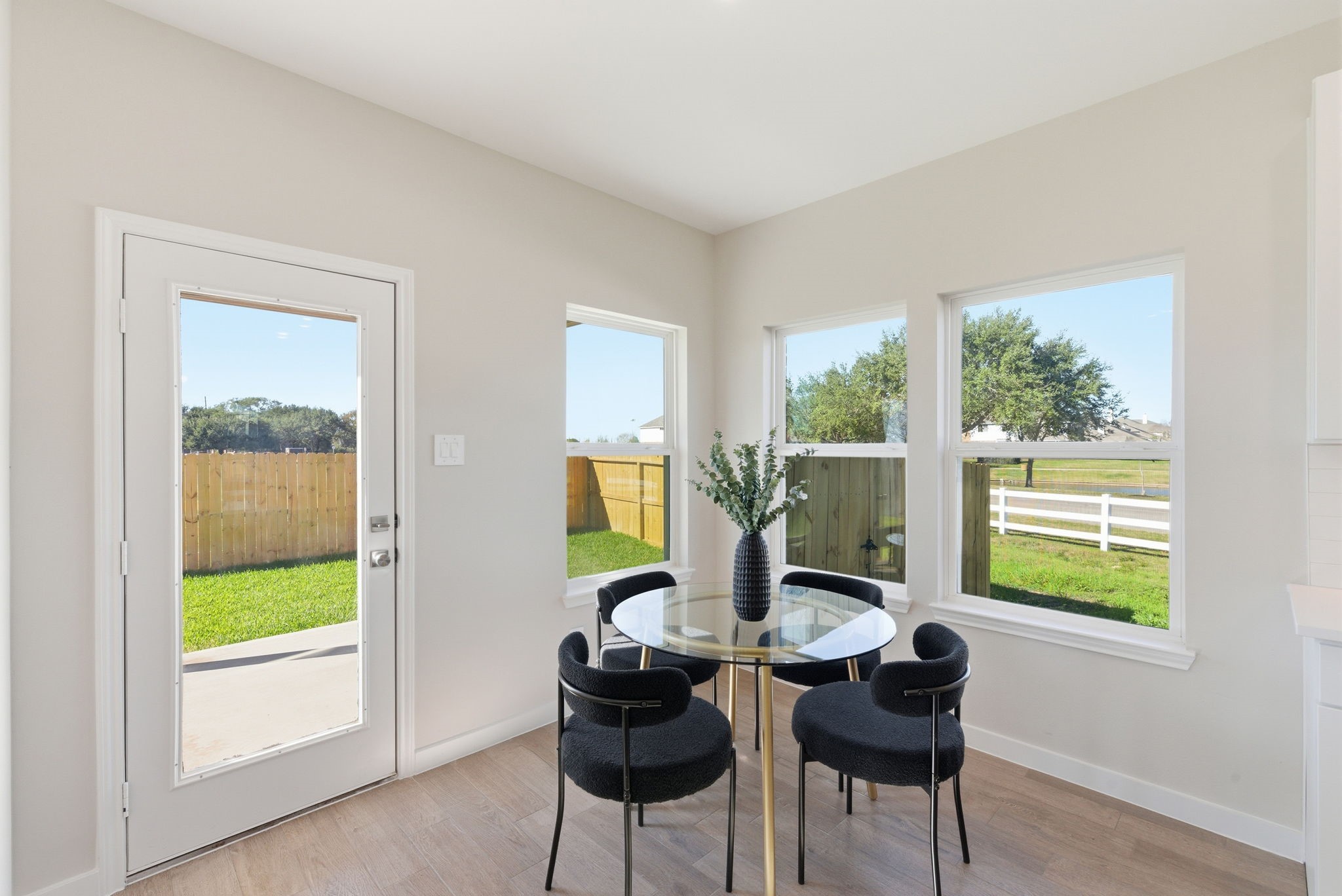 2443 Inlet Court Fresno, TX 77545 - Photo 19 of 50 a living room with furniture and a window