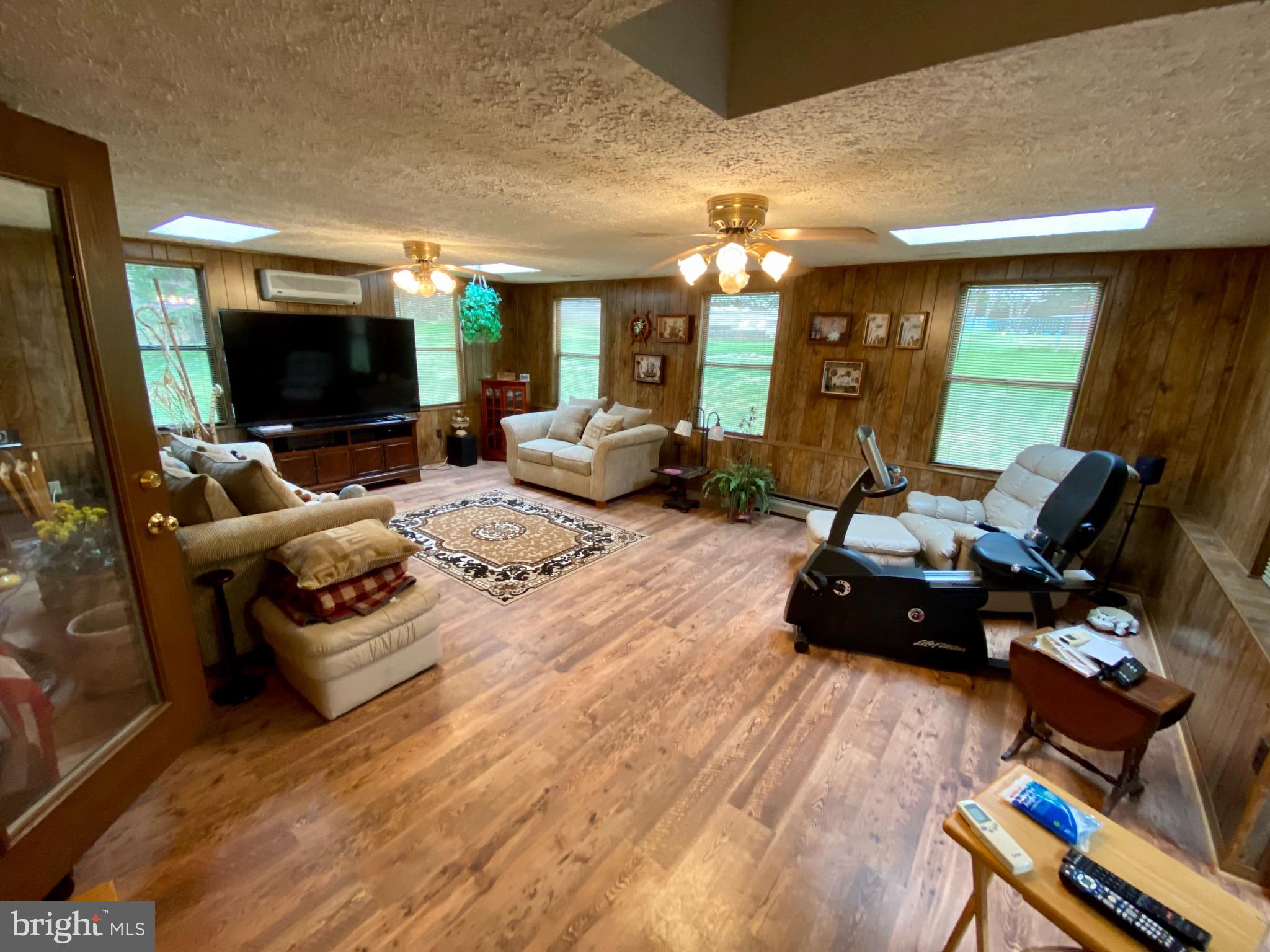 14408 Morton Hall Road Silver Spring, MD 20906 - Photo 10 of 31 Gallery Image 10