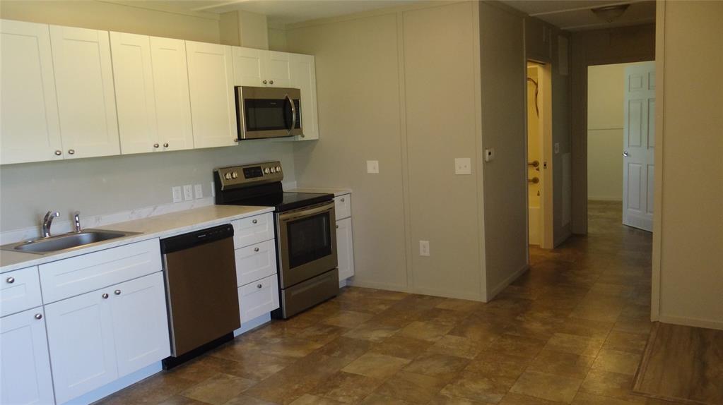 4722 Odneal Road Krum, TX 76249 - Photo 5 of 13