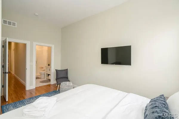 $385,000 | 2016 South 12th Street, St. Louis, MO 63104