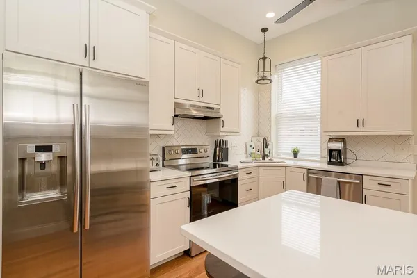 $385,000 | 2016 South 12th Street, St. Louis, MO 63104