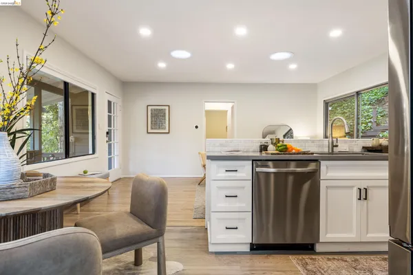 $949,000 | 6211 Valley View Road, Oakland, CA 94611